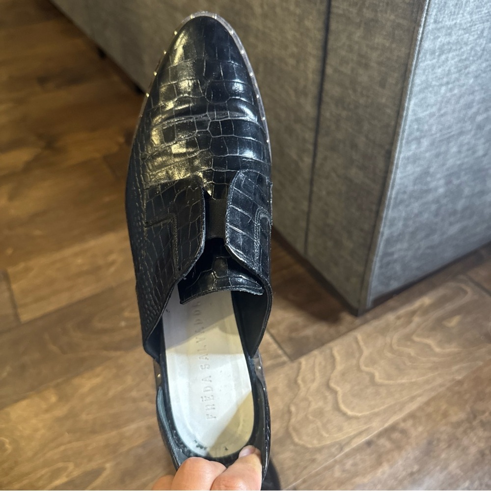 $378 Freda Salvador Shoes Womens 9.5 Black Crocodile Embossed D'Orsay Loafers - Picture 4 of 9